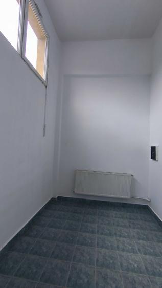 Spațiu comercial, de 200 mp, în Exterior Vest