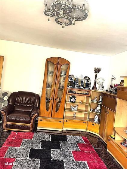 Apartament cu 3 camere decomandat în Unirii Nord