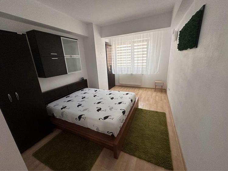 Apartament cu 2 camere decomandat, mobilat în Nicolina