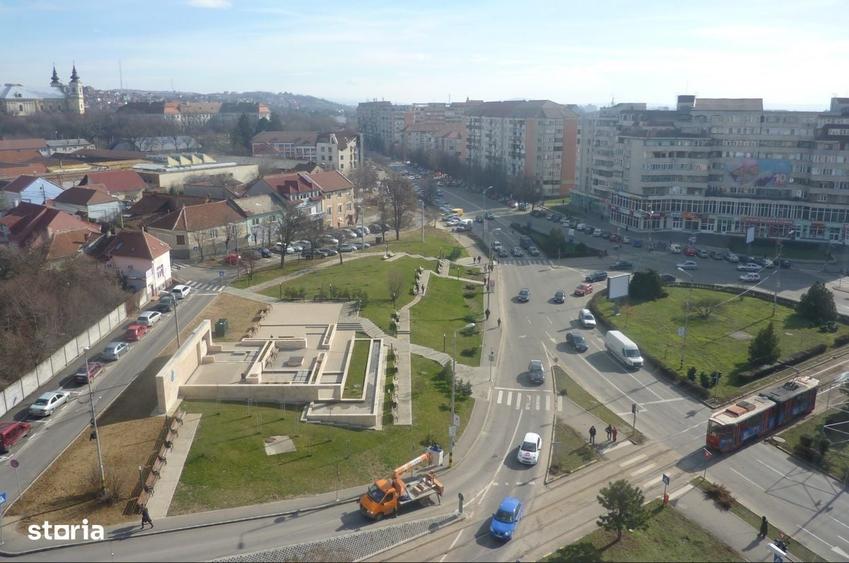 Spațiu comercial, în Dacia
