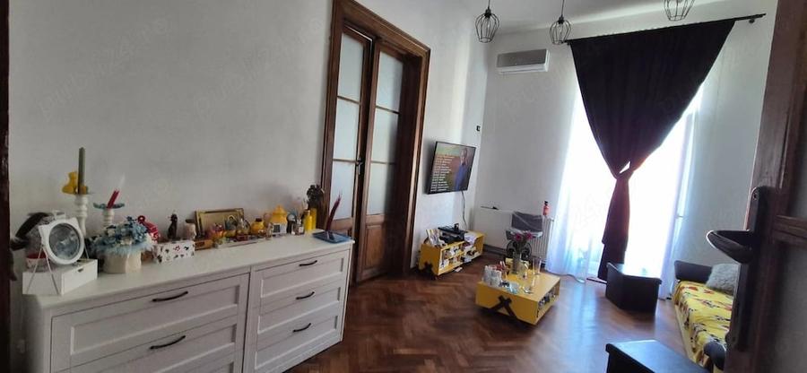 Apartament cu 2 camere semidecomandat în Ultracentral