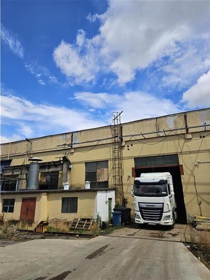 Spațiu industrial, de 2,500 mp, în Industrial