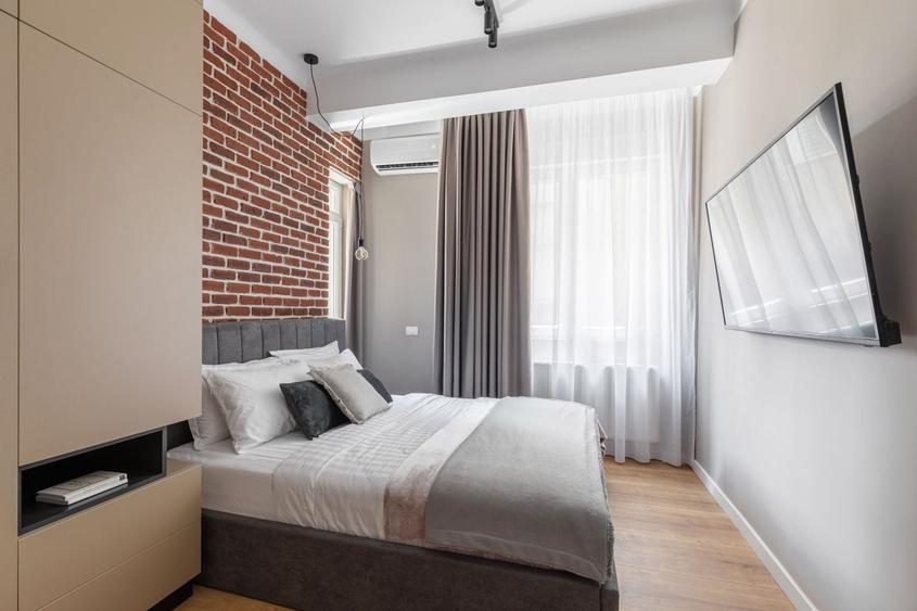 Apartament cu 2 camere, mobilat în P-ța Universității