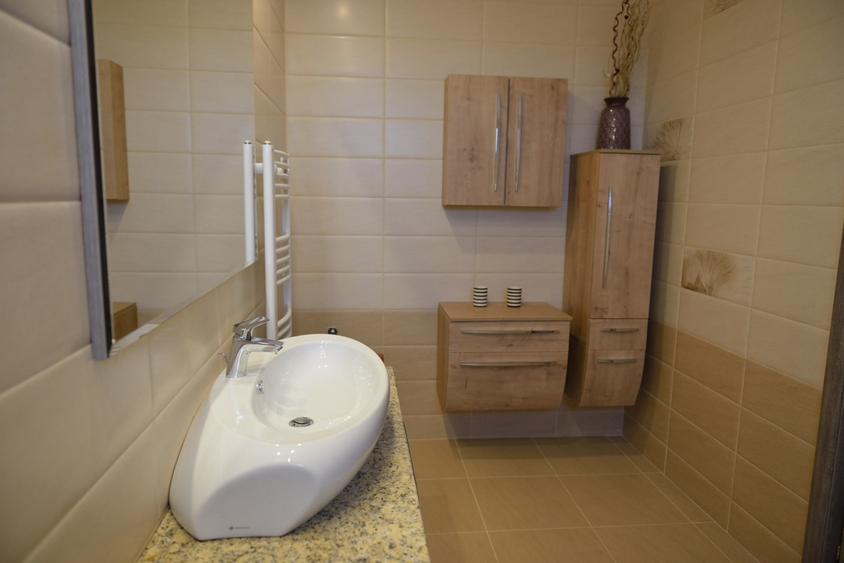 Duplex cu 5 camere cu Canalizare în Băneasa