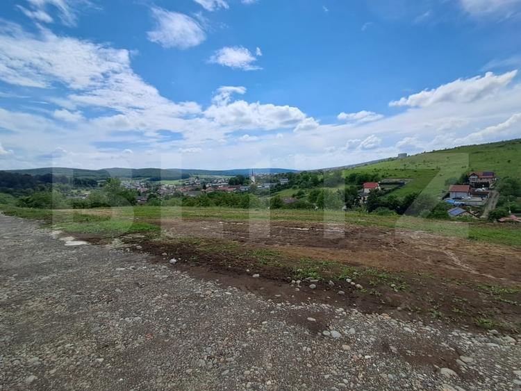 Teren Construcții intravilan de 1000 mp, în Livezeni