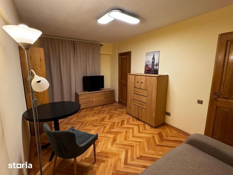 Garsonieră decomandată în Astra