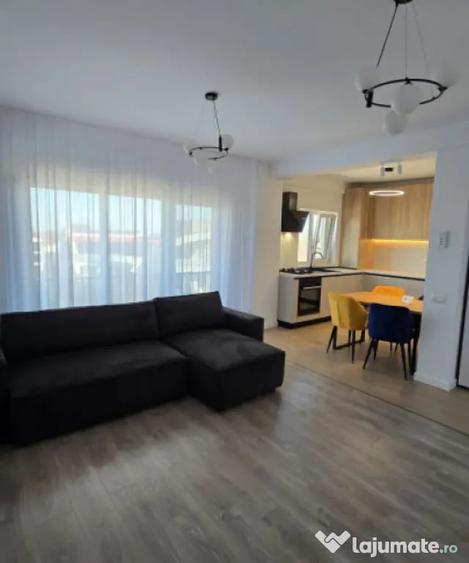 Apartament cu 2 camere decomandat în Kamsas