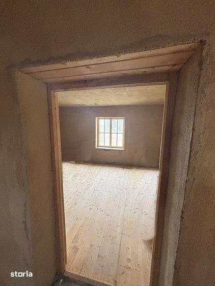Casă cu 3 camere cu Teren 87271 Mp în Săsciori