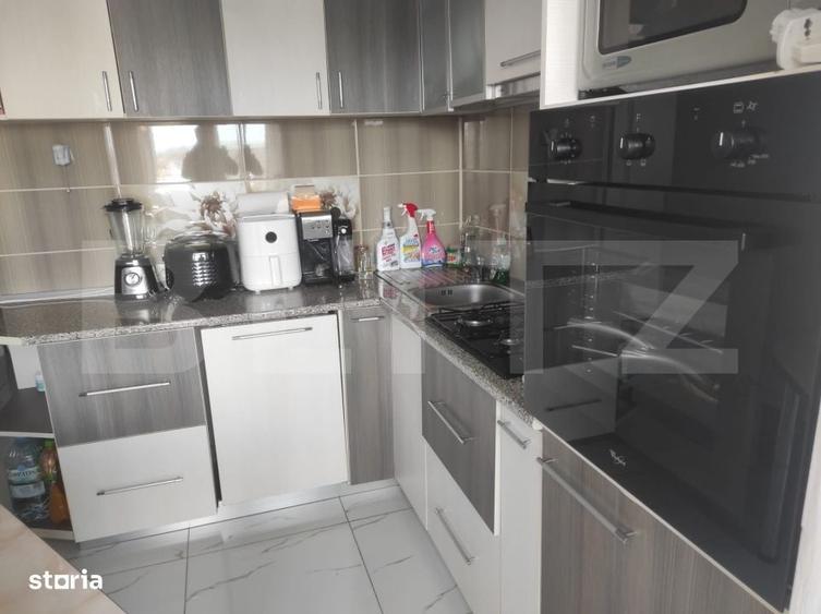 Apartament cu 3 camere decomandat în Tomești