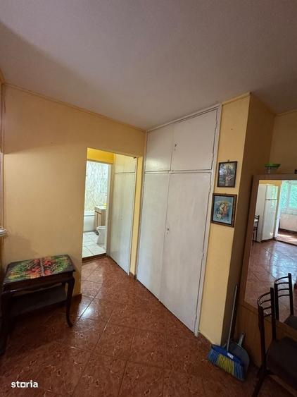 Apartament cu 2 camere în Apărătorii Patriei