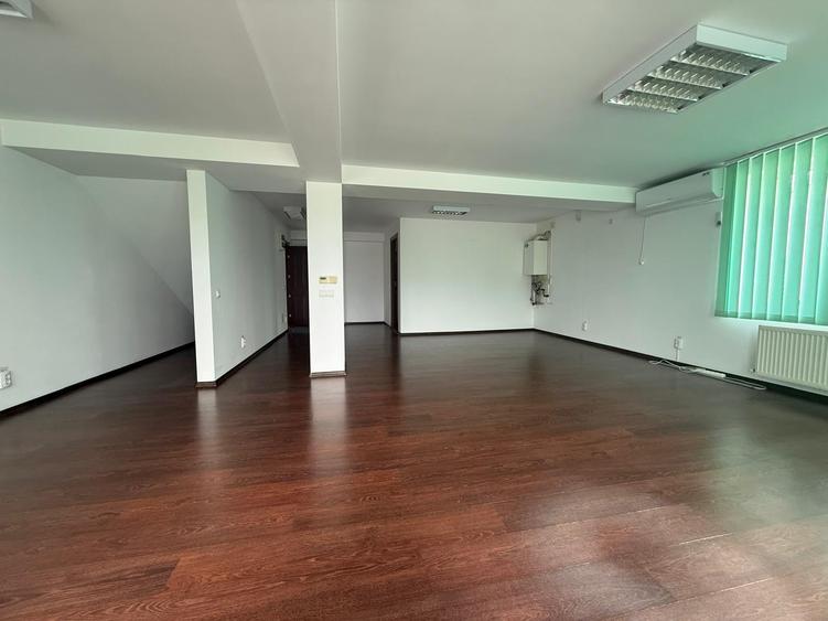 Spațiu comercial, de 367 mp, în Popești-Leordeni