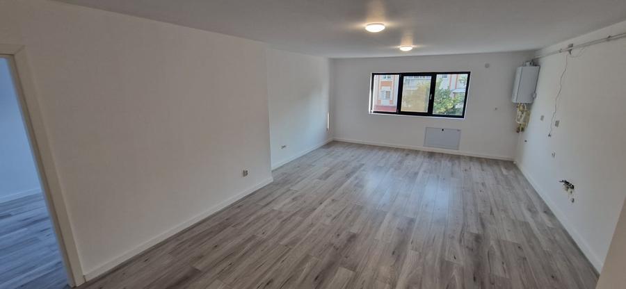 Apartament cu 2 camere decomandat în Exterior Est