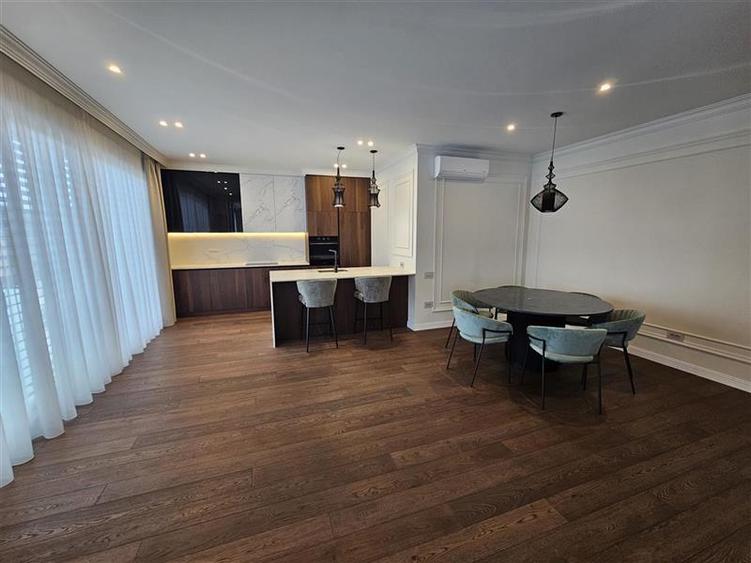 Apartament cu 4 camere semidecomandat, mobilat în Gheorgheni