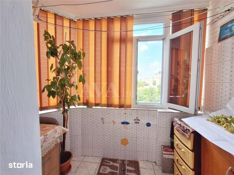 Apartament cu 2 camere decomandat în Central