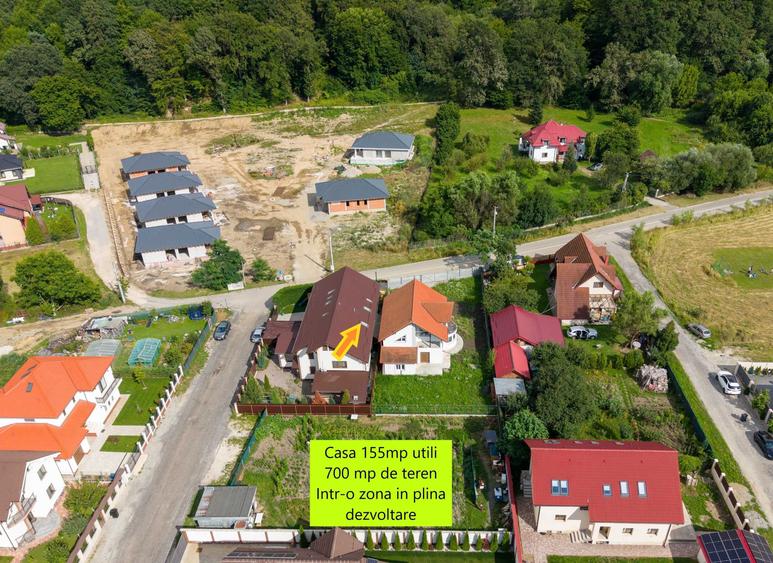 Casă cu 4 camere în Central