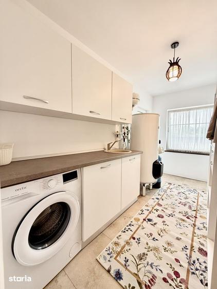Casă cu 7 camere cu Teren 824 Mp în Vatra Luminoasă