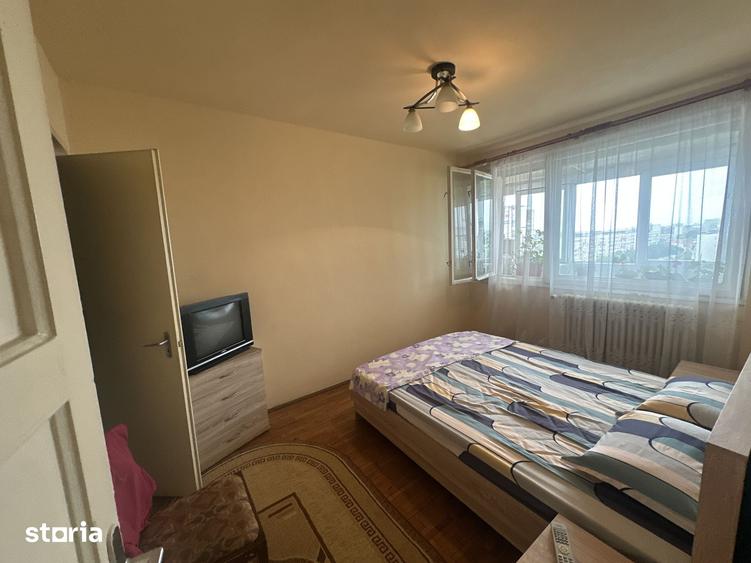 Apartament cu 3 camere în 1 Mai