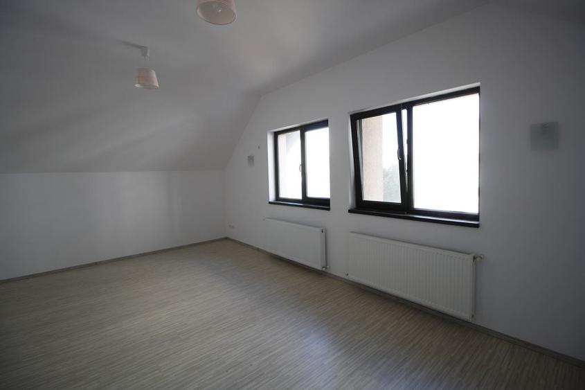 Casă cu Teren 234 Mp în Drumul Taberei