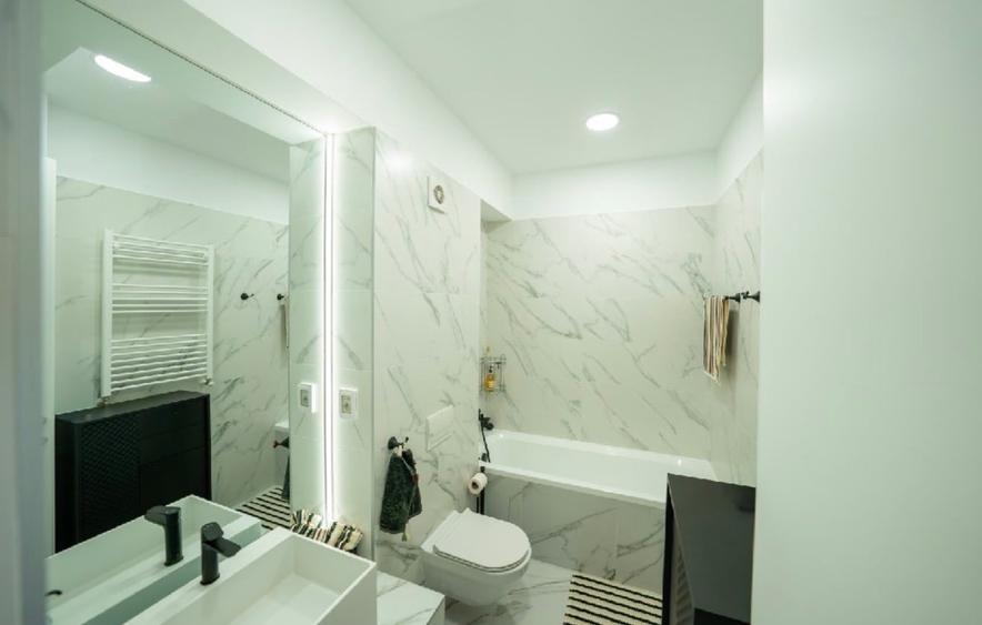 Apartament cu 3 camere decomandat în Politehnica