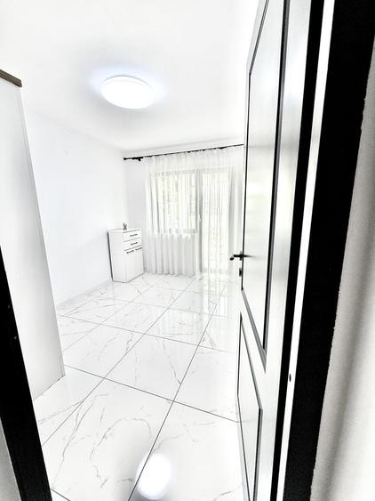 Apartament cu 3 camere în Petru Rareș
