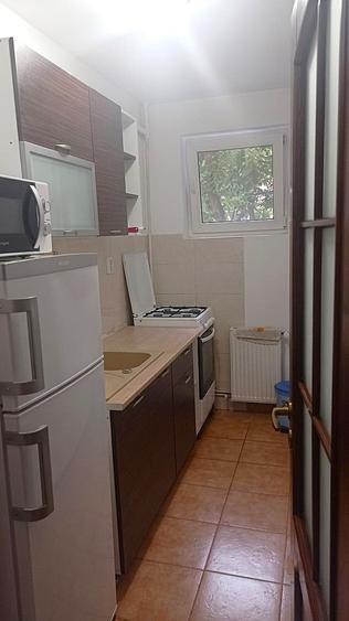 Garsonieră în Titan