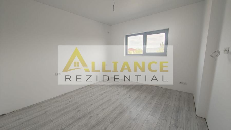 Casă individuală cu 4 camere cu Canalizare în Berceni