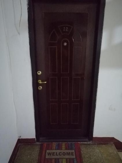 Apartament semidecomandat în 1 Mai