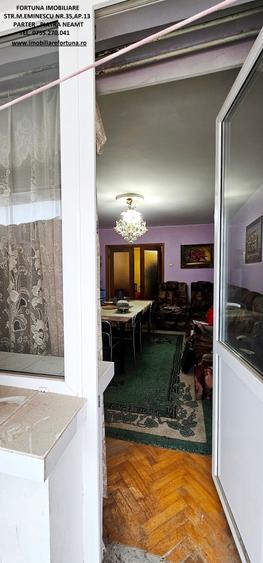 Apartament cu 4 camere semidecomandat în Mărăței