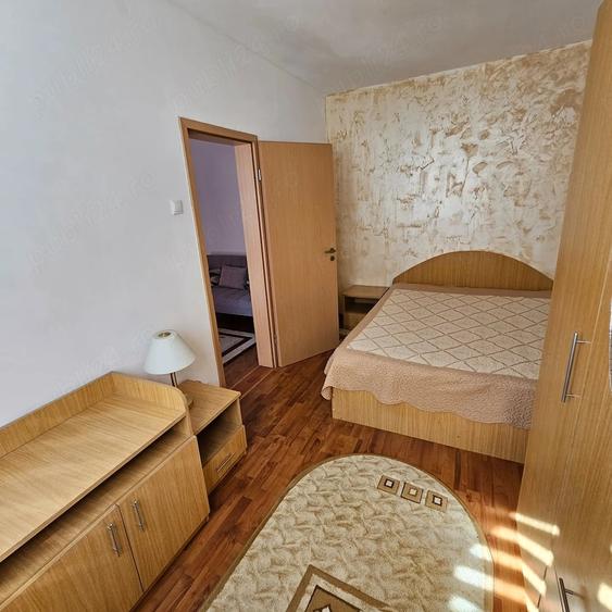 Vand apartament 3 camere , etajul 3 din 4+M, Sibiu, Zona Pia?a Rahova - 3