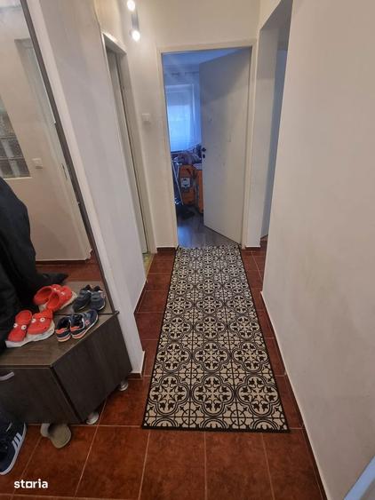Apartament 3 camere decomandat,Deva-zona Al.Saturn - 2