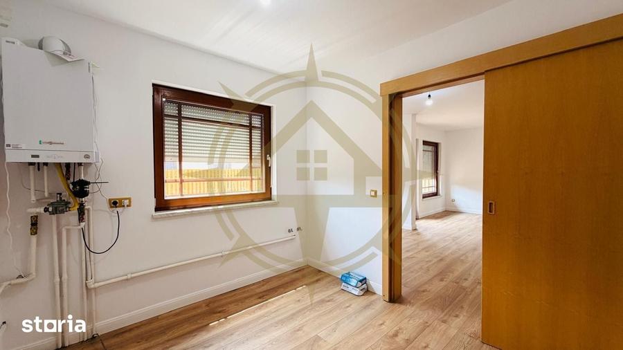 Casă cu 5 camere cu Teren 430 Mp în Corbeanca