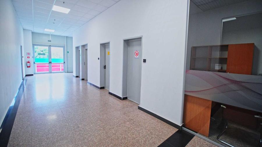 Spațiu comercial, de 300 mp, în Central