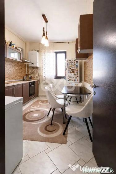 Apartament cu 3 camere decomandat în Găvana