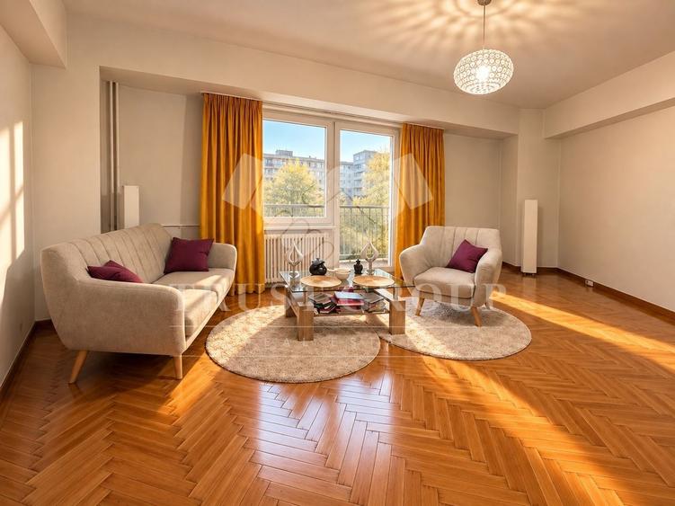 Apartament cu 3 camere decomandat, mobilat în Calea Victoriei