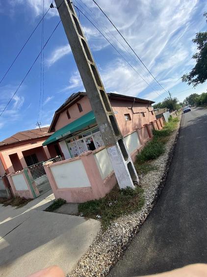 Casă cu Teren 500 Mp în Central
