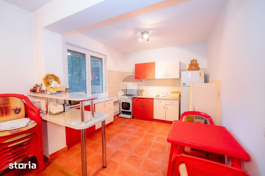 Casă cu 4 camere cu Teren 1292 Mp în Drăganu