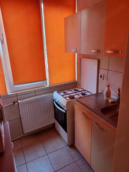 Garsonieră decomandată în Complex Studențesc