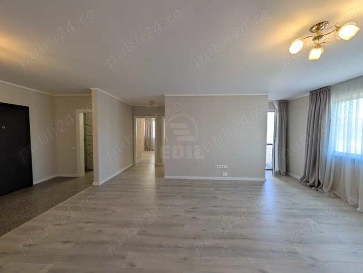 Apartament cu 3 camere semidecomandat în Nord