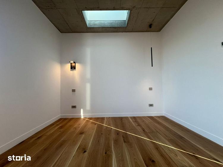 Casă cu 4 camere decomandat cu Teren 200 Mp în Tunari