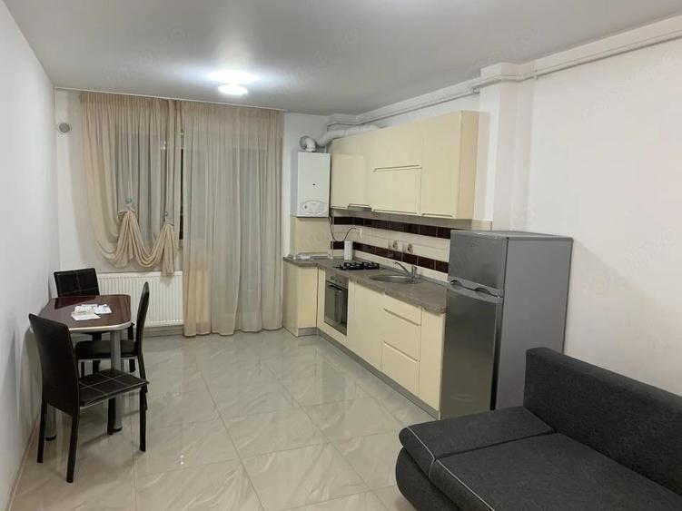 Apartament cu 2 camere semidecomandat în Turnișor
