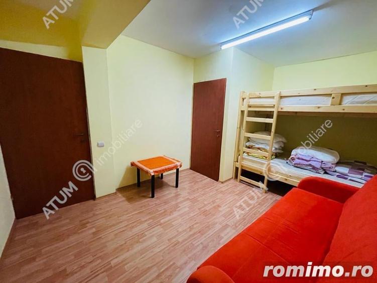 Casă cu 8 camere cu Teren 500 Mp în Paltin