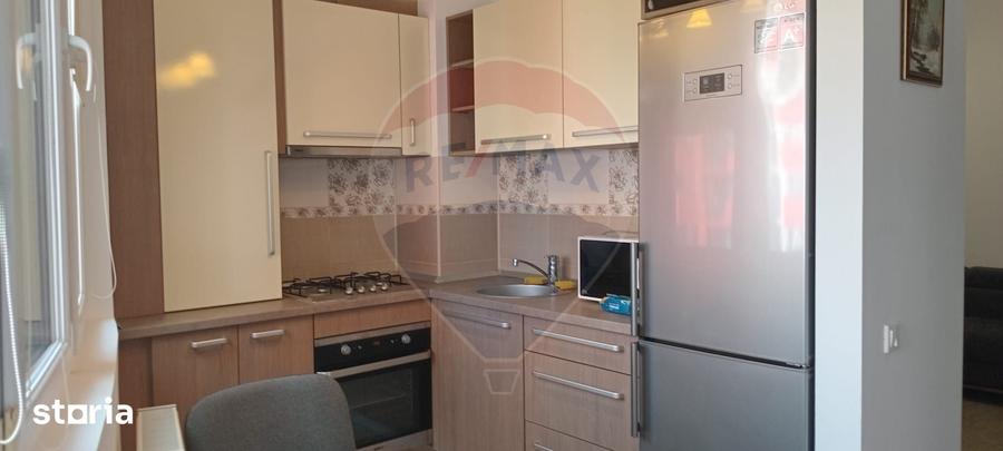 Apartament cu 2 camere decomandat în Funcționarilor