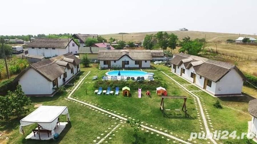 Casă cu 10 camere cu Teren 2433 Mp în Murighiol