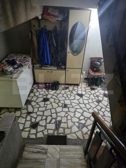 Casă individuală cu 4 camere decomandat cu Canalizare în Titulescu