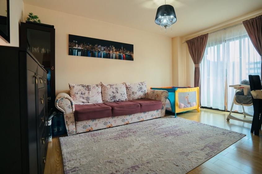 Apartament cu 4 camere decomandat, mobilat în Răcădău