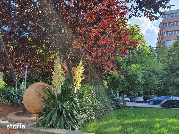 Apartament cu 2 camere semidecomandat în Rahova