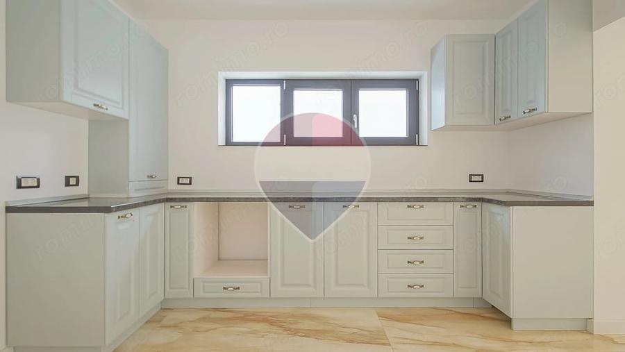 Casă cu 5 camere cu Teren 350 Mp în Bunloc