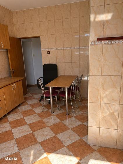 Casă cu 6 camere cu Centrală Termică în Giulești