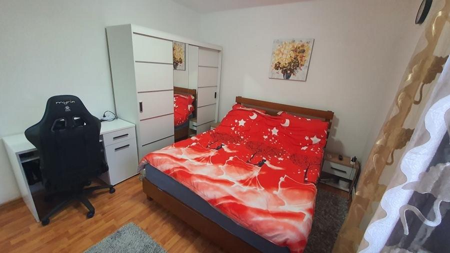 Apartament cu 2 camere semidecomandat în Ortelec