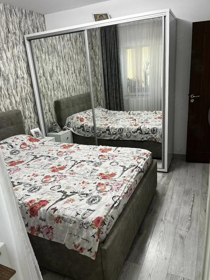 Apartament cu 2 camere decomandat în Trivale